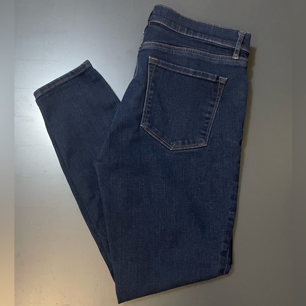 LOFT Outlet Modern Skinny Ankle Jeans size 8 dark wash, worn twice